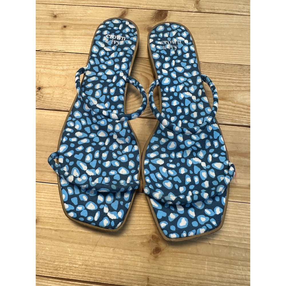 Crown & Ivy Women's‎ Size 9M Blue Print Thong Sandals Slip On Flats